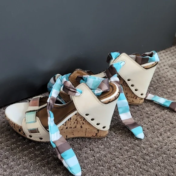 Miss Sixty Wedge Platforms Size 38 (Size 8) - Picture 3 of 5